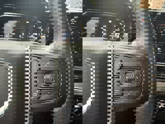 Used 2022 GMC Sierra 1500 SLT w/ SLT Premium Package image 26