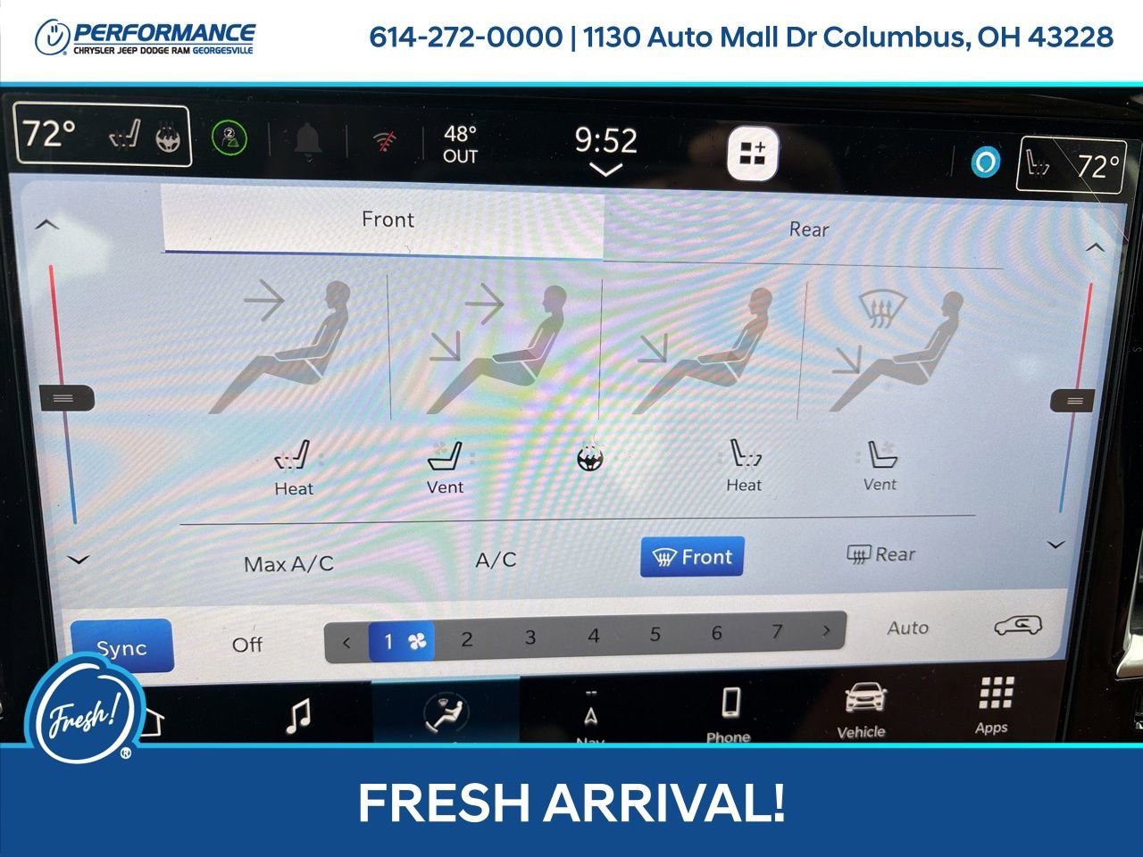 Used 2025 Chrysler Pacifica Pinnacle w/ Trailer Tow Group image 22