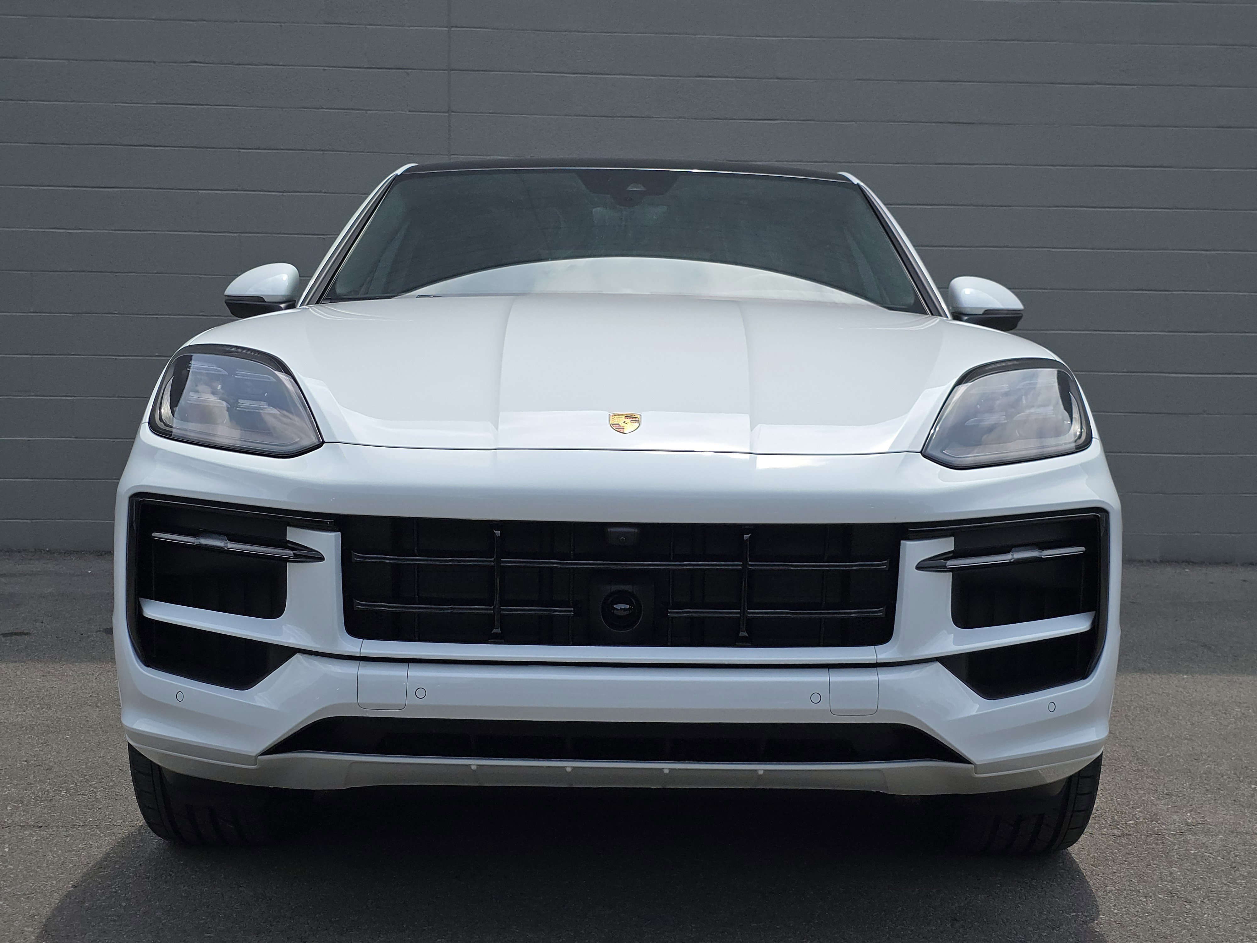 New 2025 Porsche Cayenne Coupe image 6