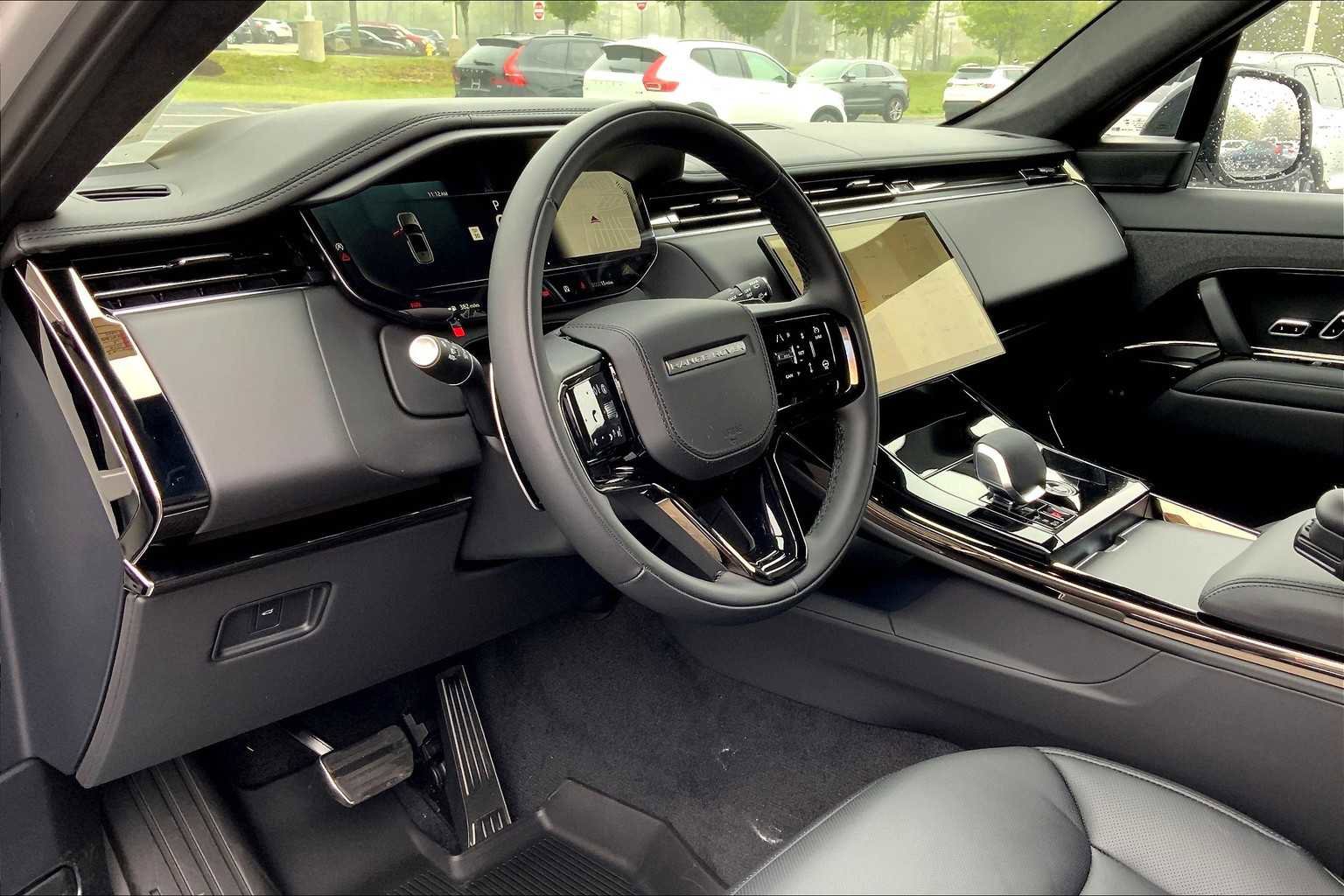 Used 2025 Land Rover Range Rover Sport Autobiography image 9