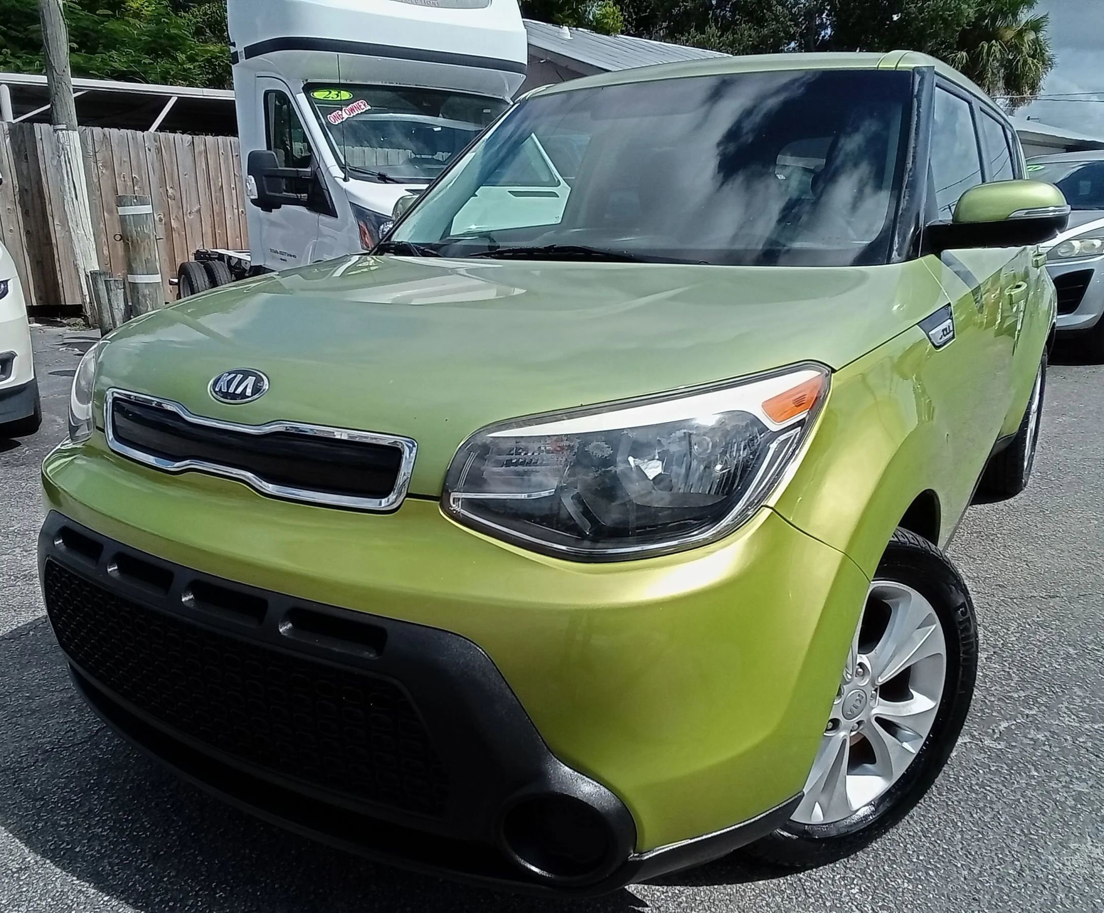 Used 2014 Kia Soul + FWD image 1