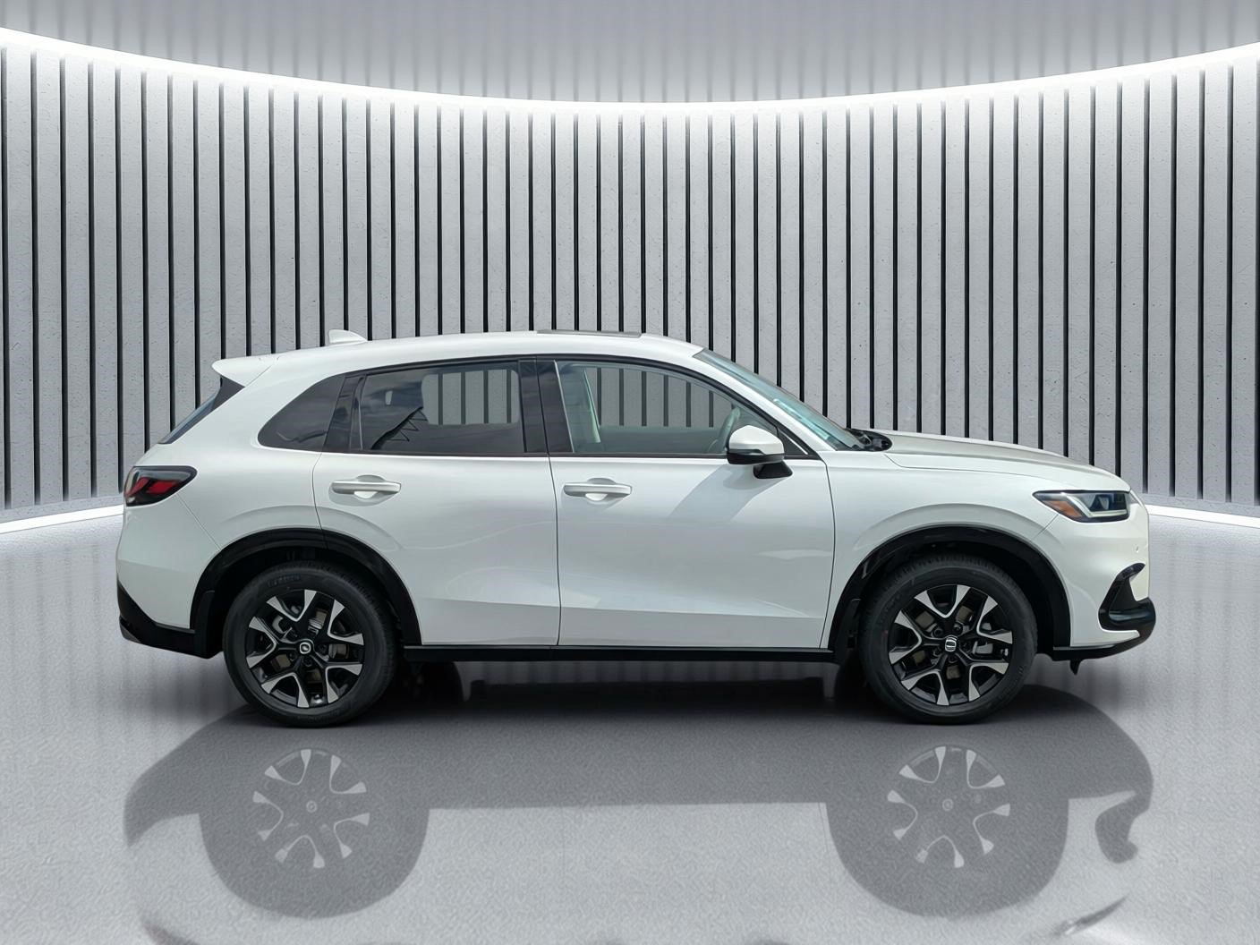 New 2027 Honda HR-V EX-L image 3