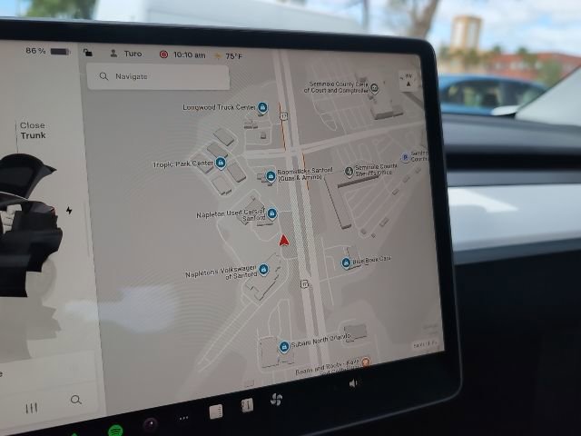 Used 2022 Tesla Model Y Performance image 17