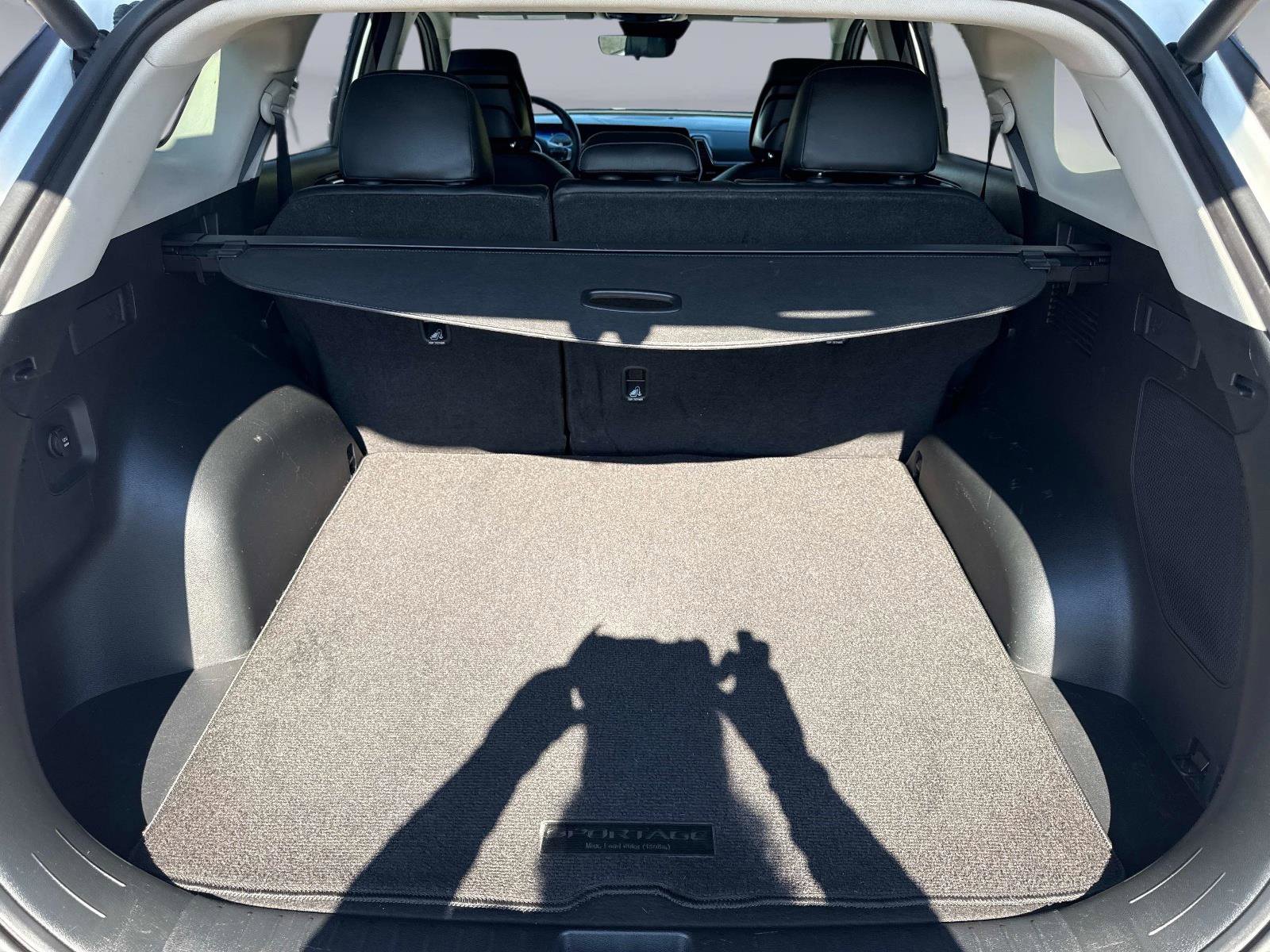 Used 2023 Kia Sportage SX image 12