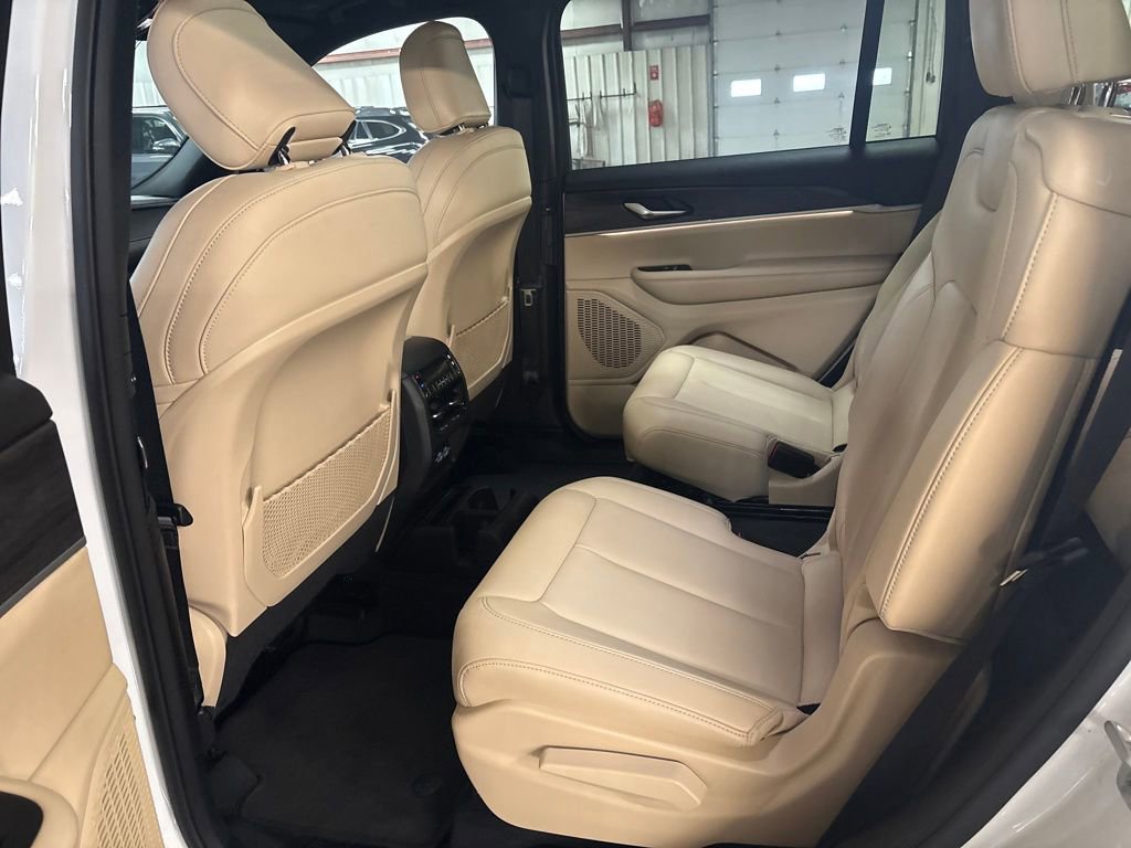 Certified 2023 Jeep Grand Cherokee L Limited image 27