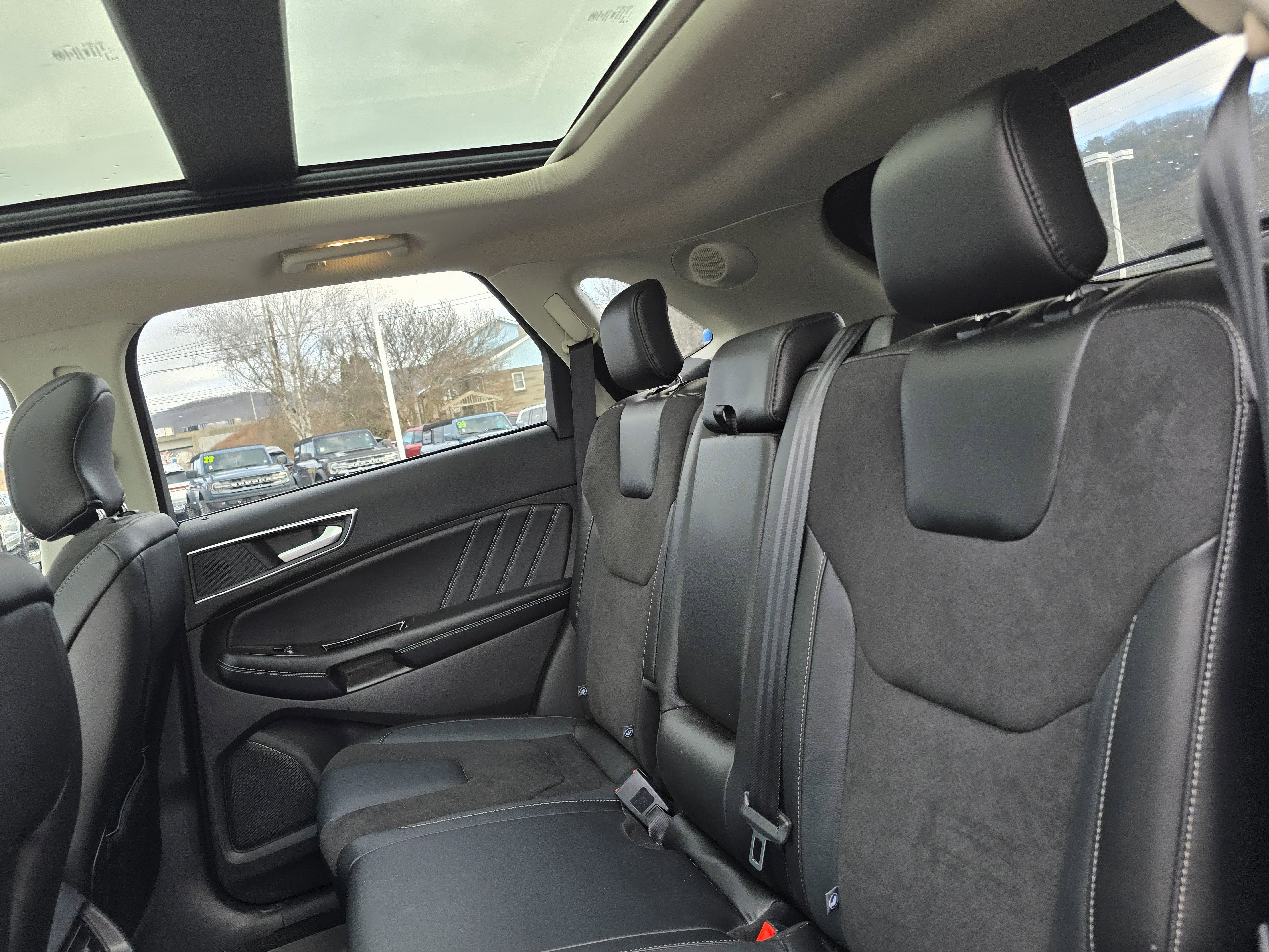 Used 2018 Ford Edge Sport w/ Equipment Group 401A image 12