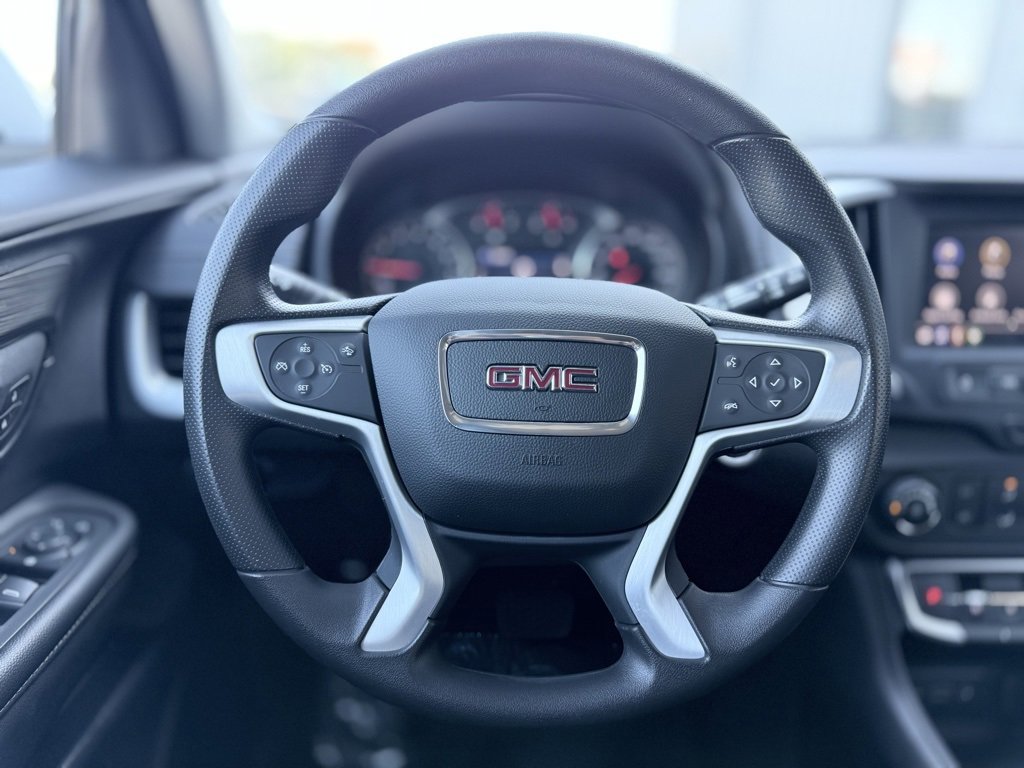 Used 2024 GMC Terrain SLE image 13