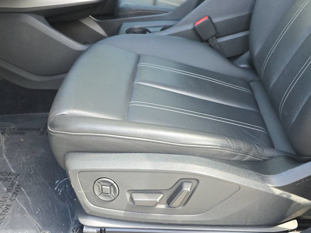 Used 2023 Audi Q4 e-tron Premium Plus w/ Premium Plus RWD image 20