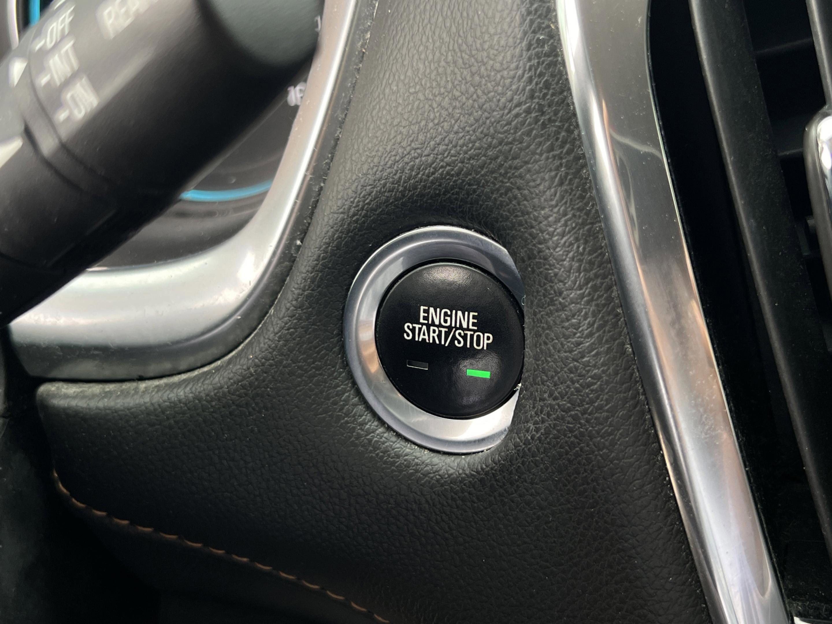 Used 2018 Chevrolet Traverse LT image 18