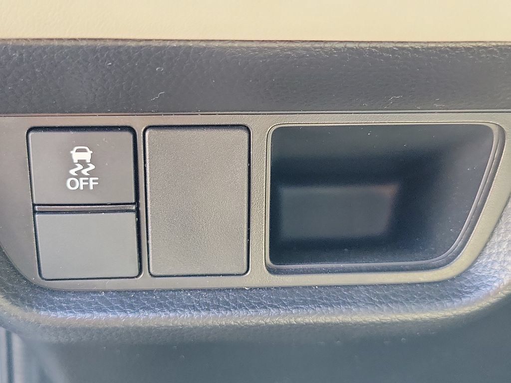 Certified 2025 Honda HR-V EX-L image 18