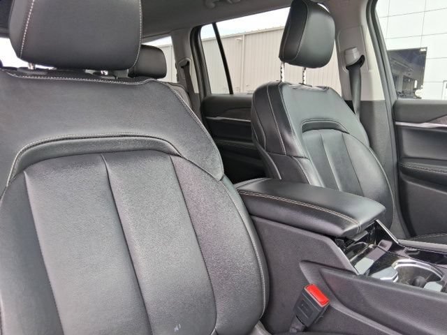 Used 2021 Jeep Grand Cherokee L Limited AWD/4WD image 14