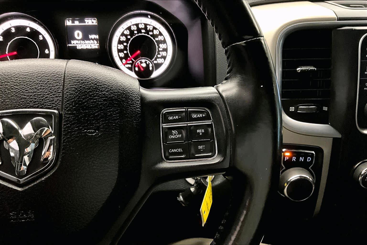 Used 2015 RAM 1500 Classic SLT RWD image 23