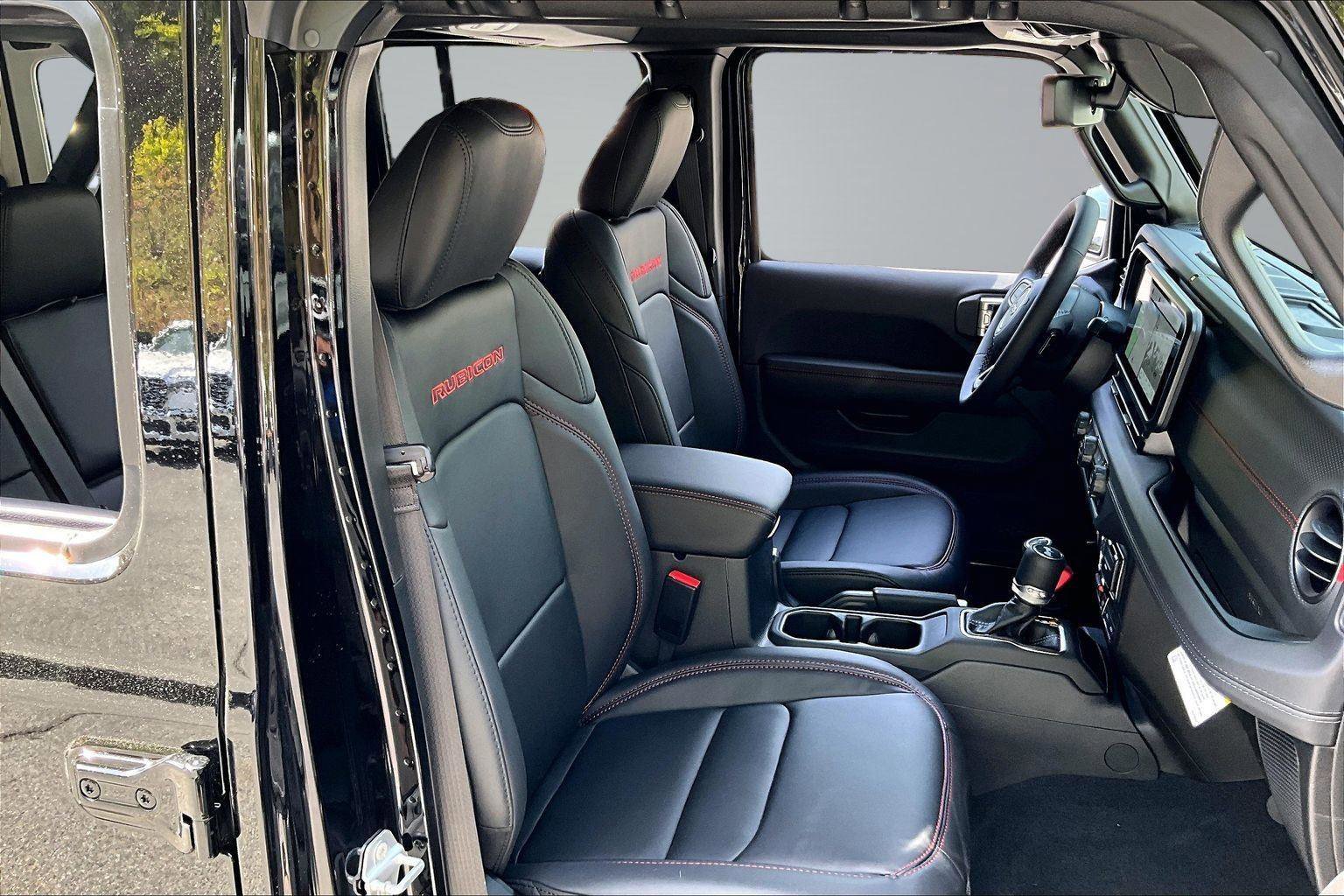 New 2026 Jeep Wrangler Unlimited Rubicon AWD/4WD image 9