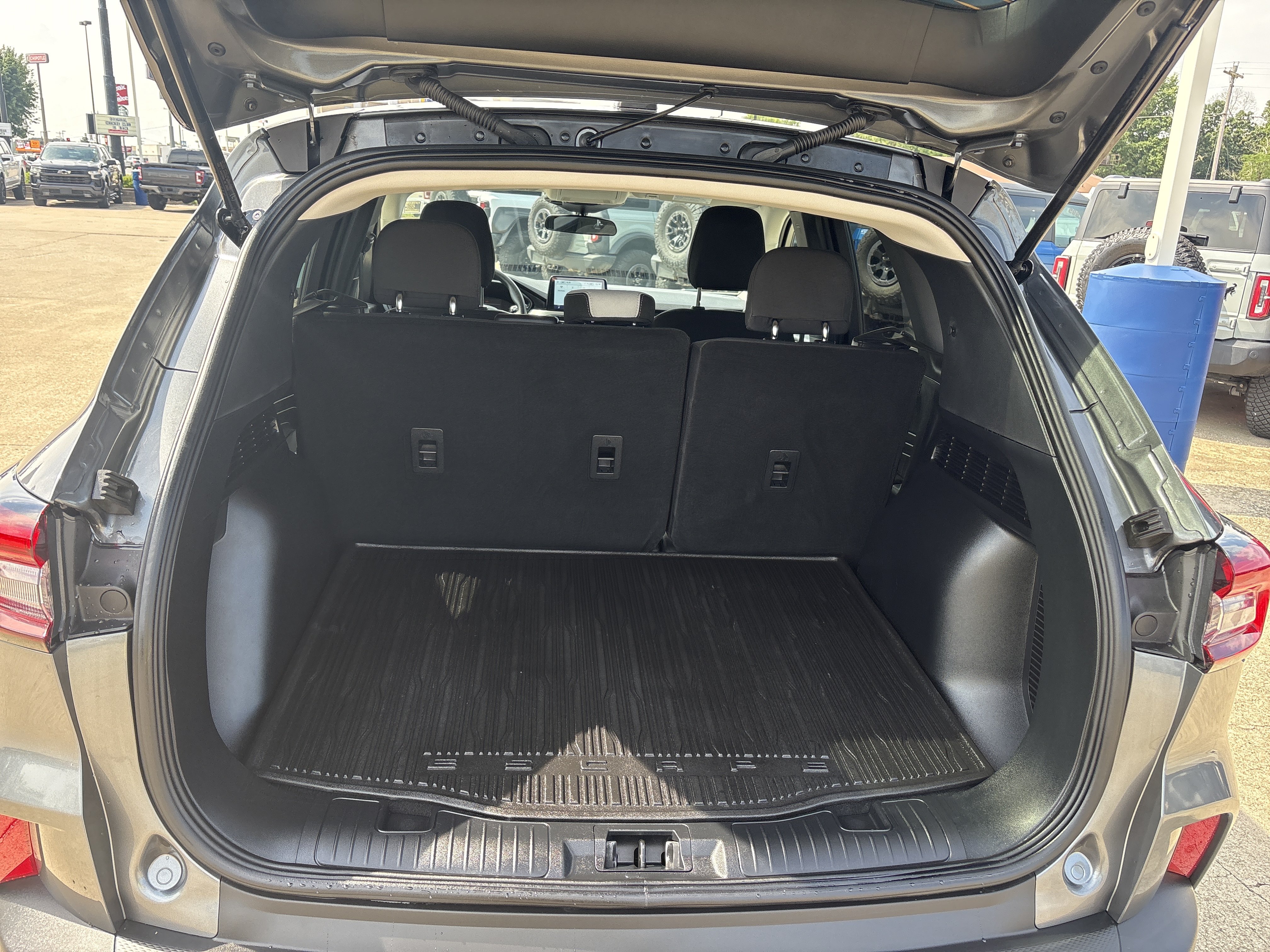 Used 2025 Ford Escape Active FWD image 6