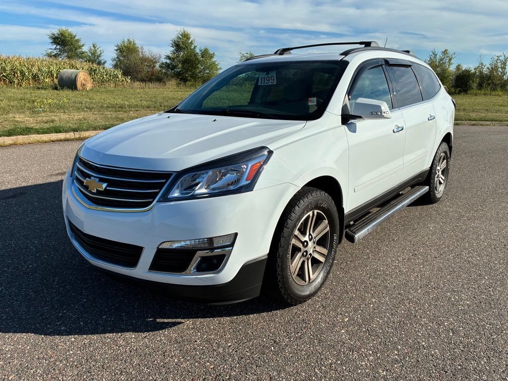 Used 2017 Chevrolet Traverse LT AWD/4WD image 4