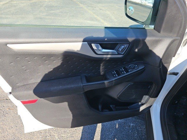 Used 2020 Ford Escape SE Sport image 20