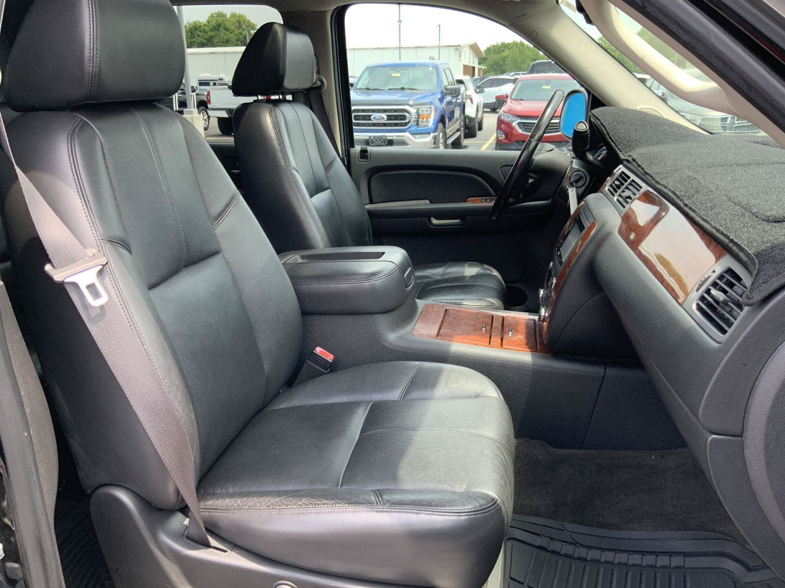 Used 2008 Chevrolet Avalanche LTZ w/ LTZ Preferred Equipment Group AWD/4WD image 48