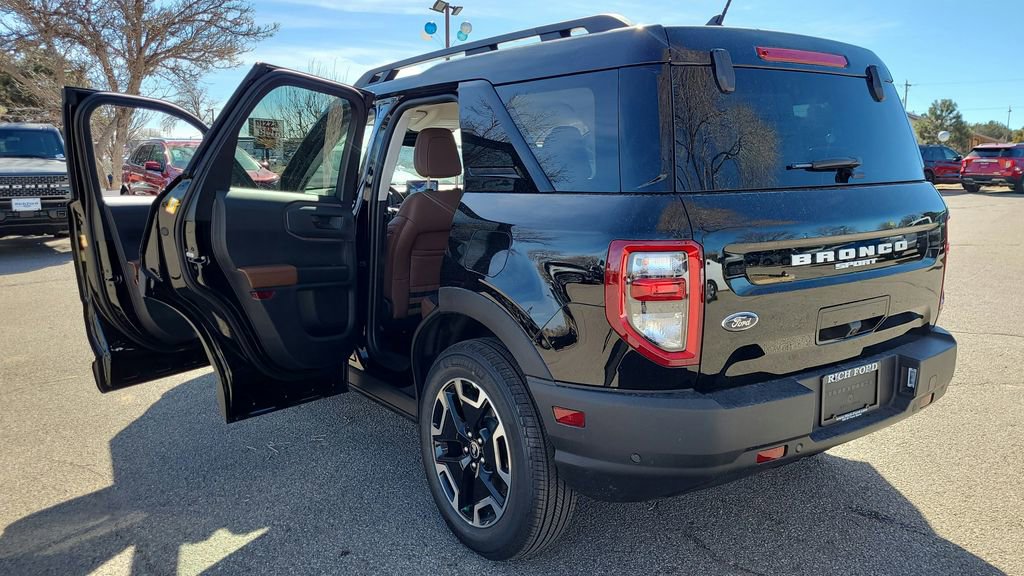 New 2024 Ford Bronco Sport Outer Banks w/ Tech Package image 10