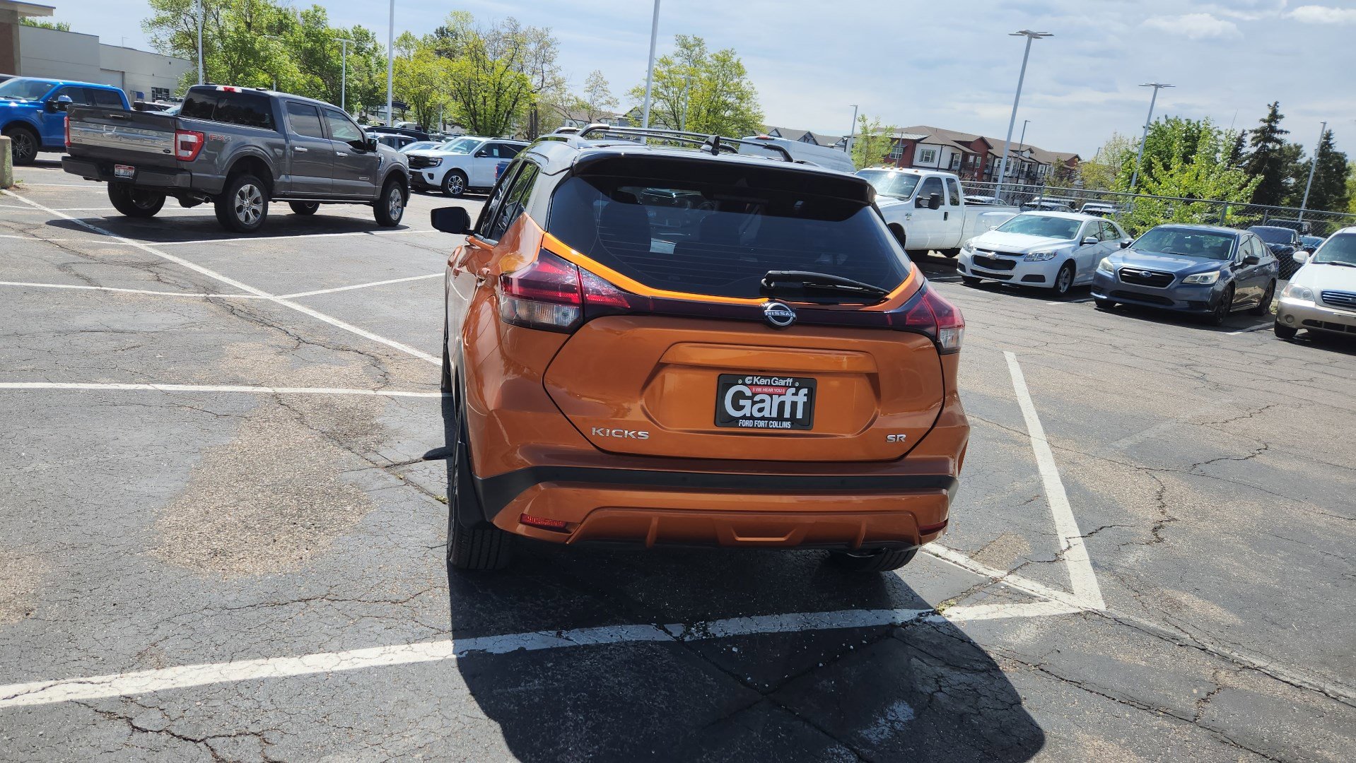Used 2024 Nissan Kicks SR w/ SR Premium Package FWD image 11