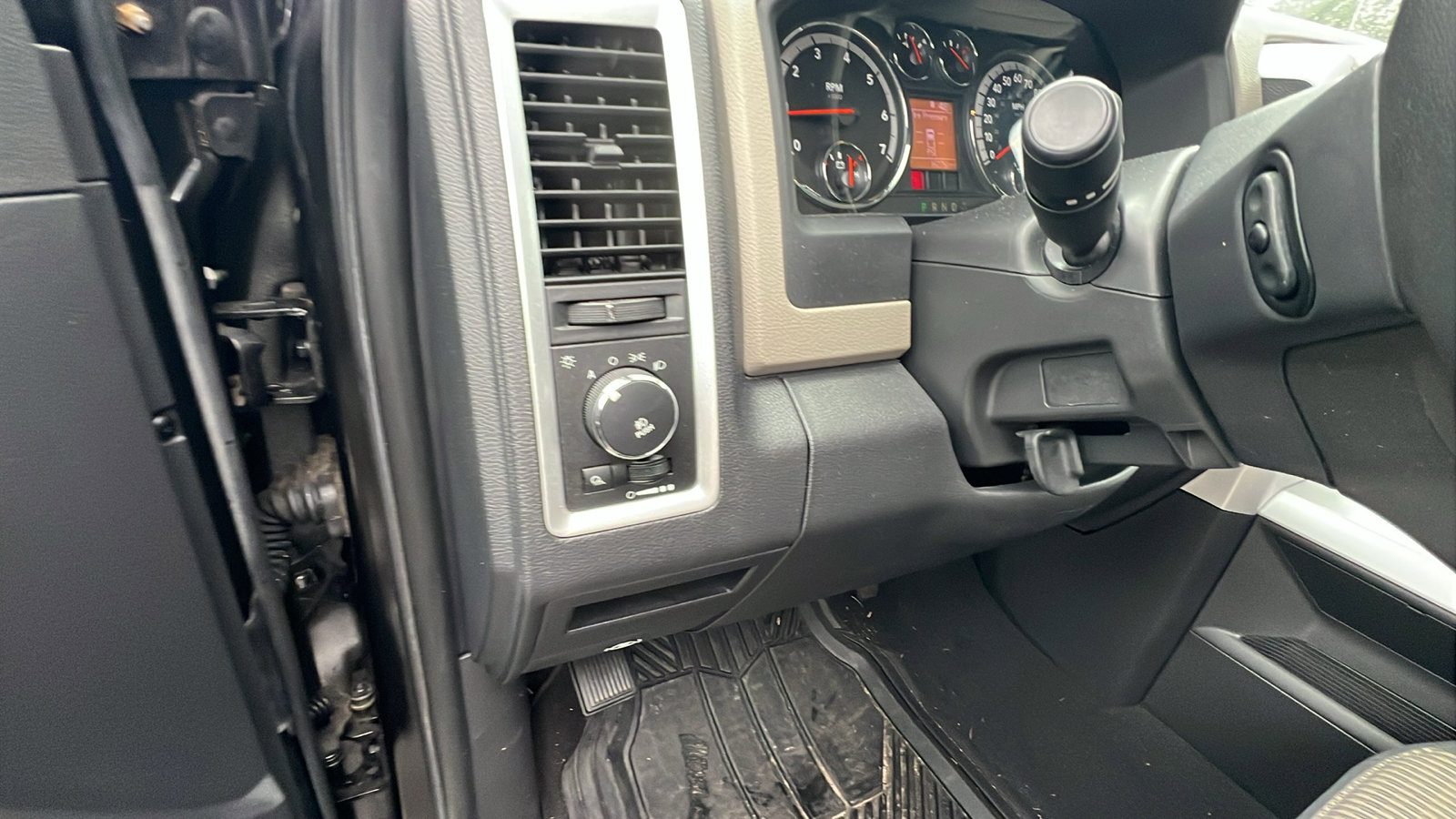 Used 2010 Dodge Ram 1500 Truck SLT w/ Big Horn Regional Pkg image 25