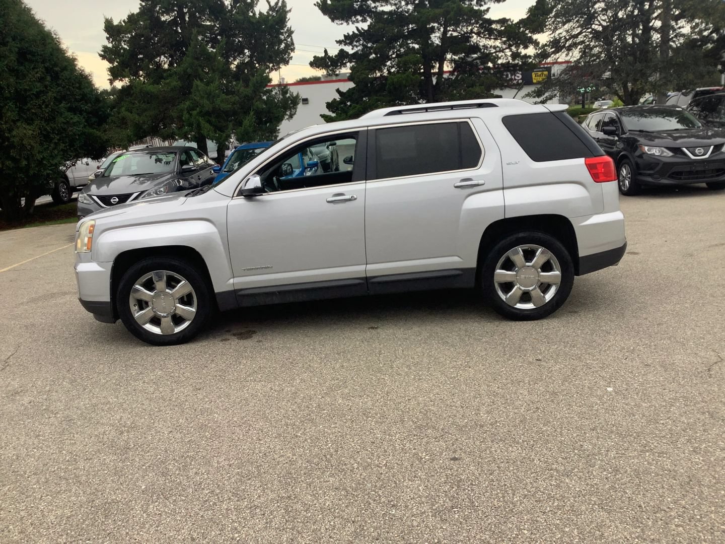 Used 2016 GMC Terrain SLT w/ Open Road Package AWD/4WD image 5