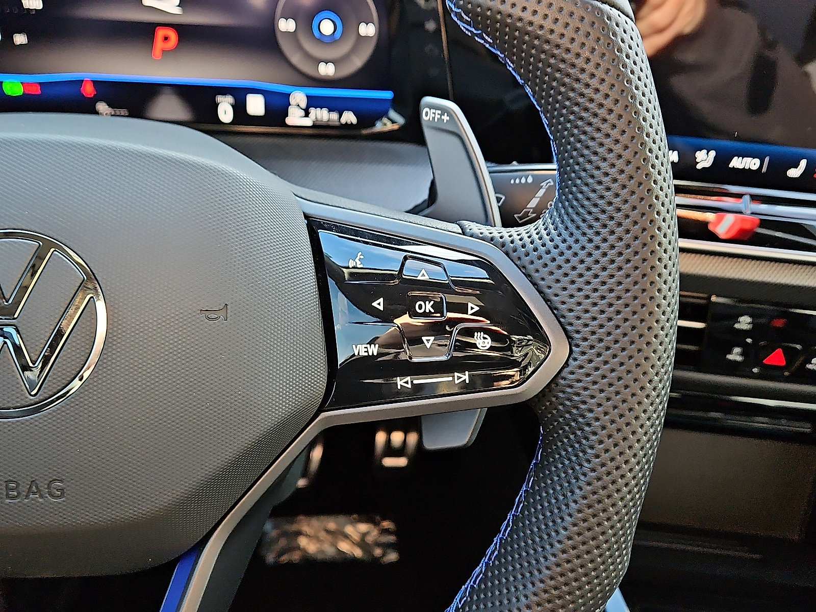 New 2026 Volkswagen Golf w/ Euro Style Package image 17