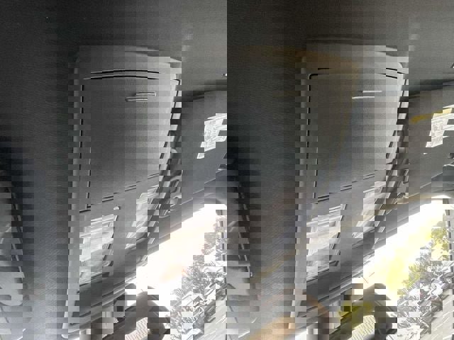 Used 2023 Dodge Challenger SXT image 33