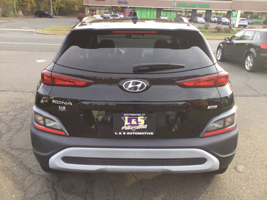 Used 2022 Hyundai Kona SEL w/ Convenience Package image 6