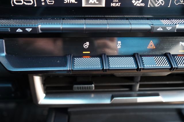 Used 2024 GMC Hummer EV 3X w/ LPO, Illumination Package image 56