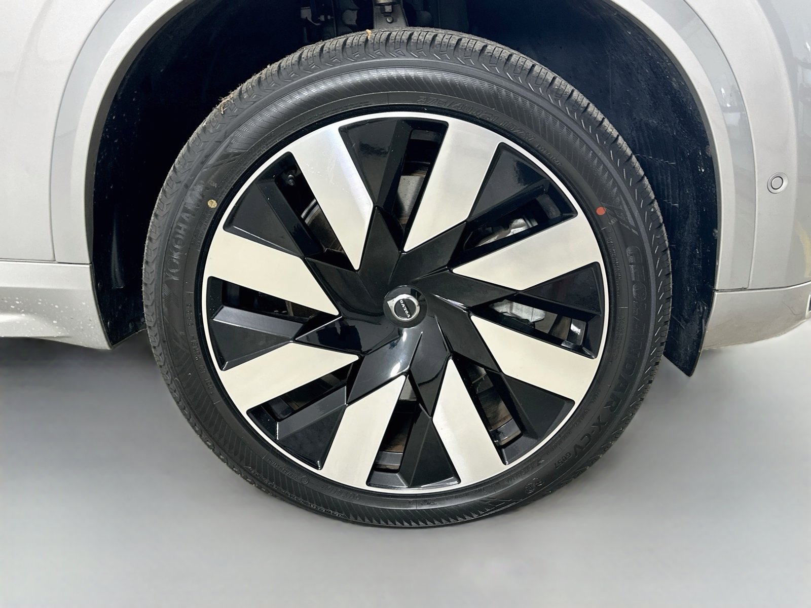 Used 2023 Volvo XC90 T8 Ultimate w/ Protection Package Premier AWD/4WD image 10
