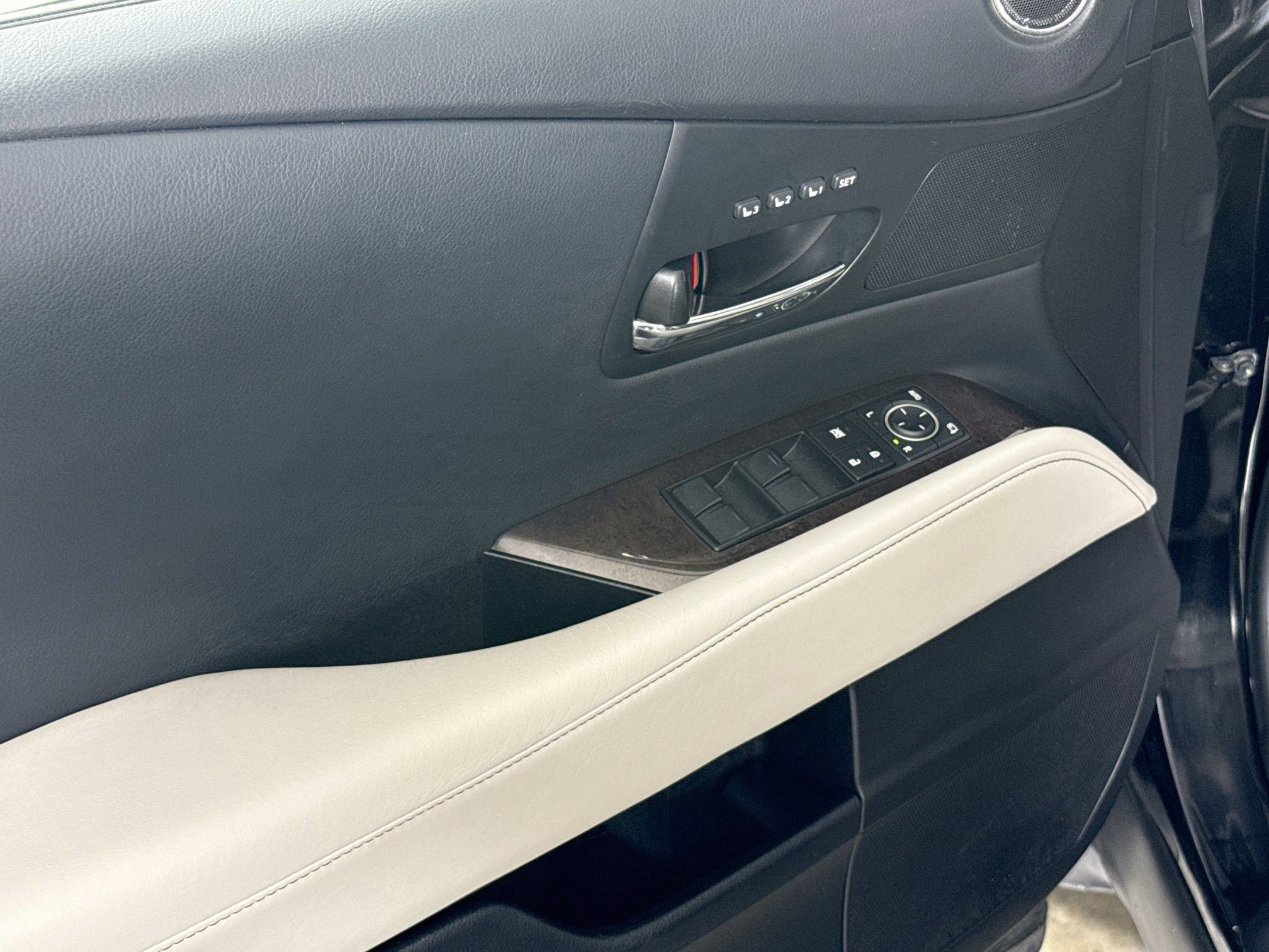 Used 2014 Lexus RX 350 AWD w/ Navigation Package image 20