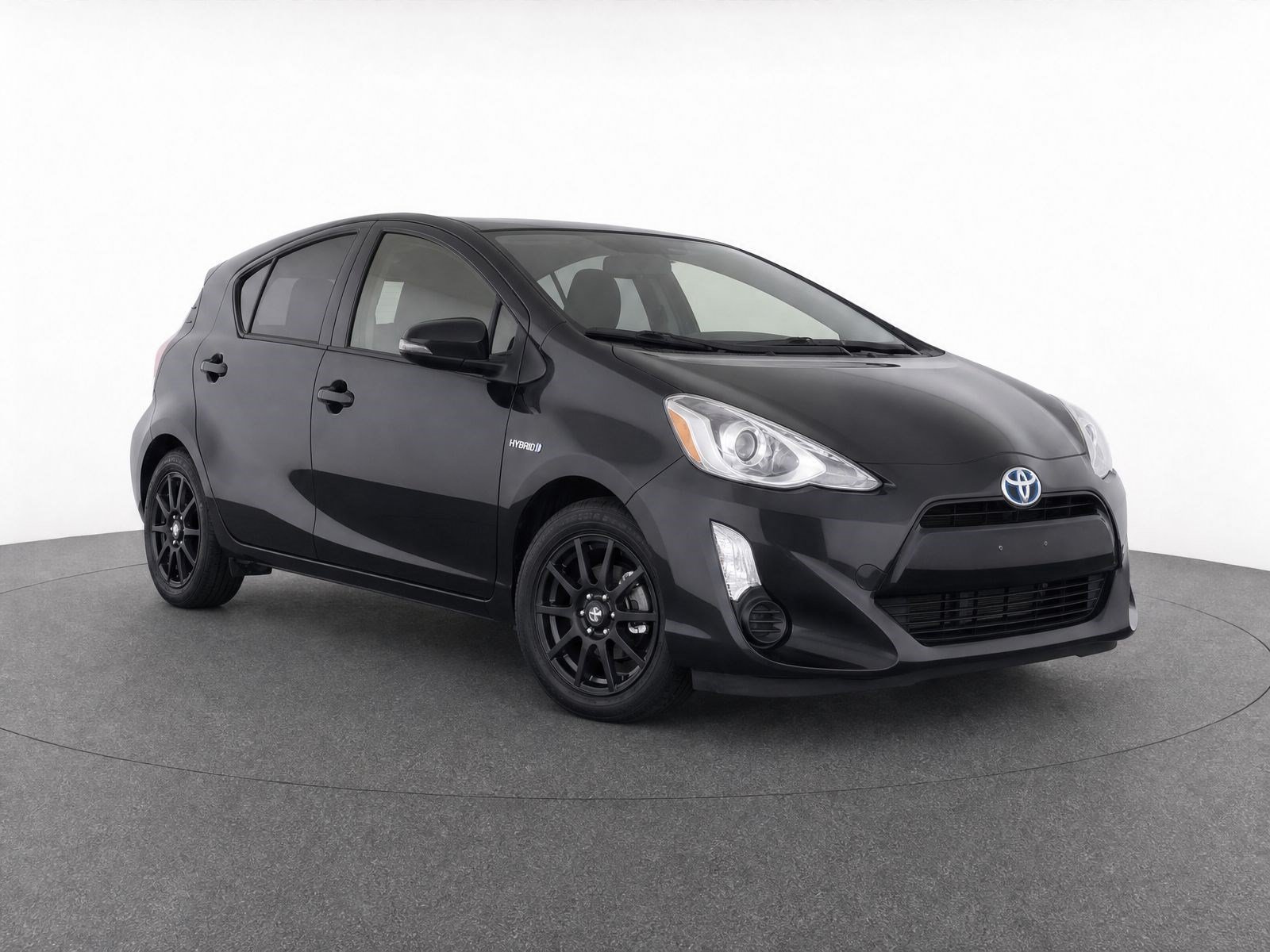 Used 2015 Toyota Prius C Three FWD image 2
