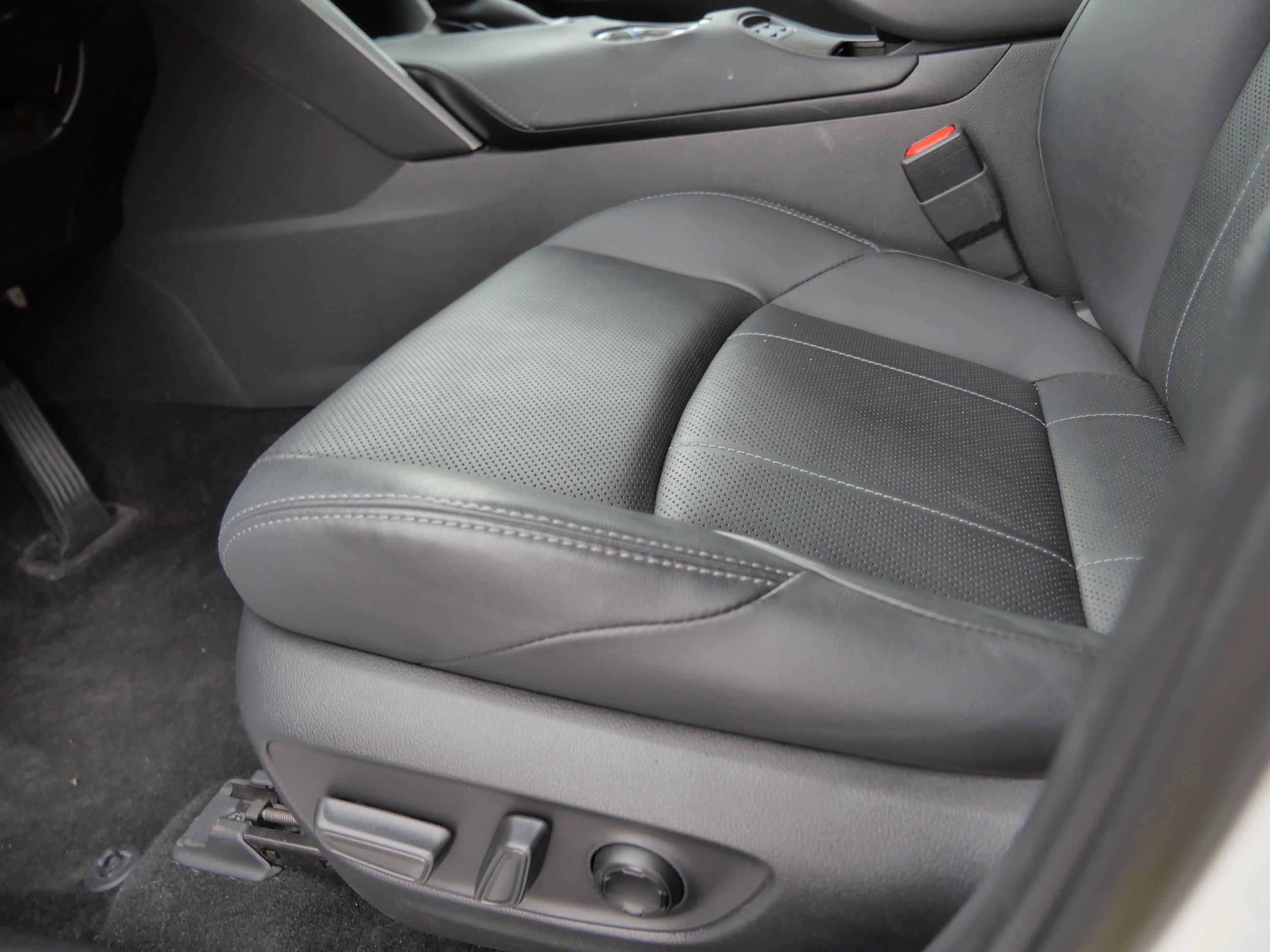 Certified 2023 Toyota Venza Limited AWD/4WD image 21