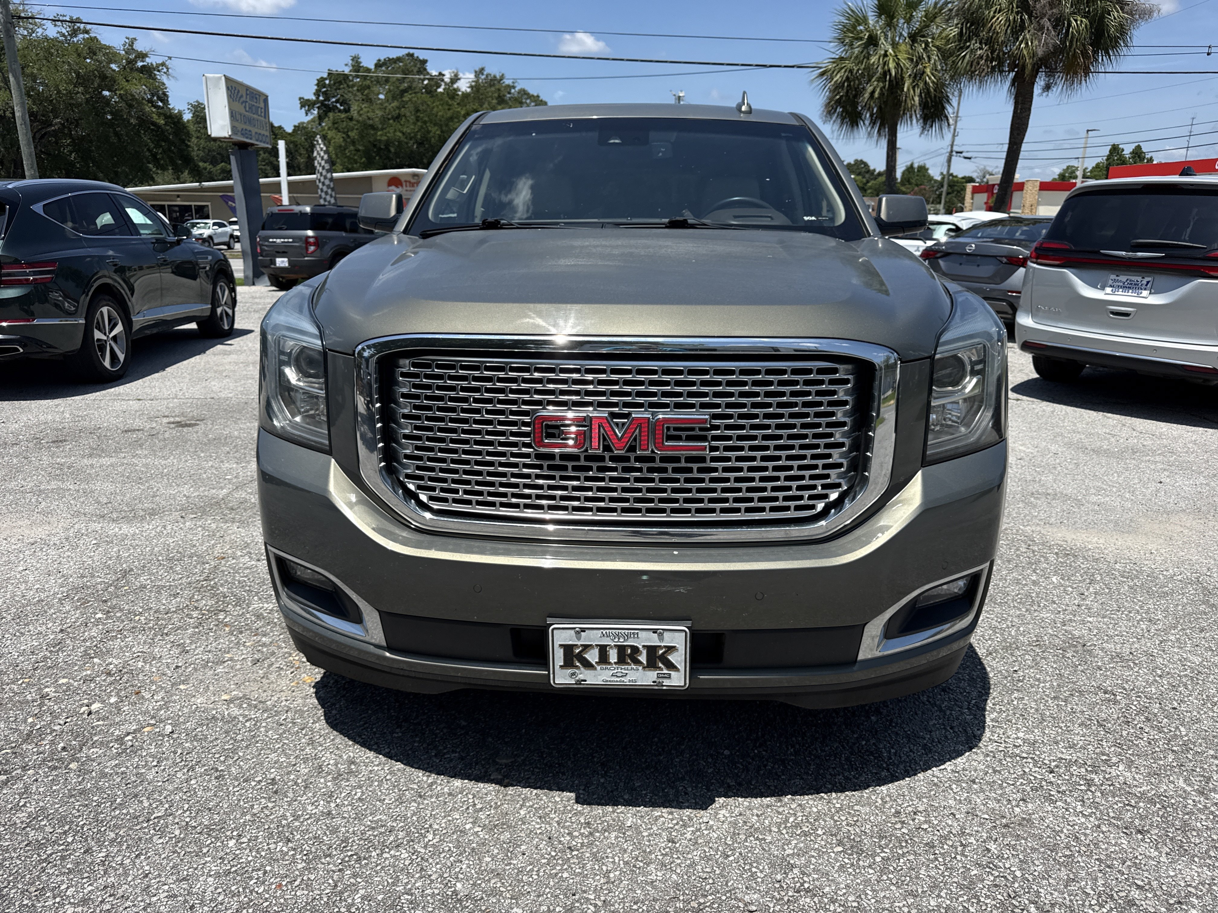 Used 2017 GMC Yukon Denali w/ Open Road Package RWD image 8