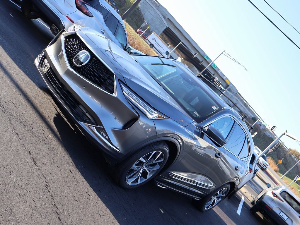 Used 2024 Acura MDX SH-AWD w/ Technology Package image 3