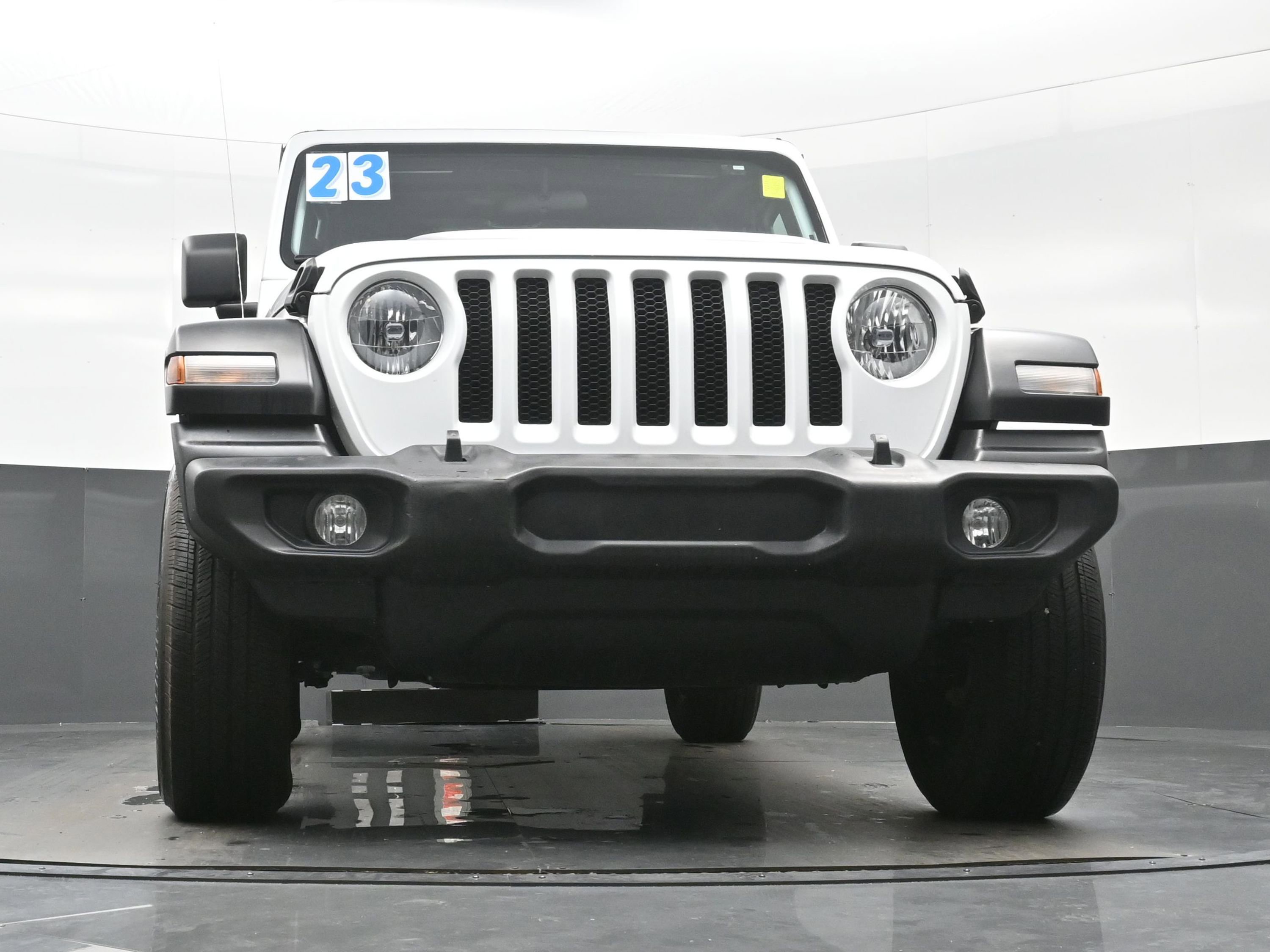 Used 2023 Jeep Wrangler Sport image 35
