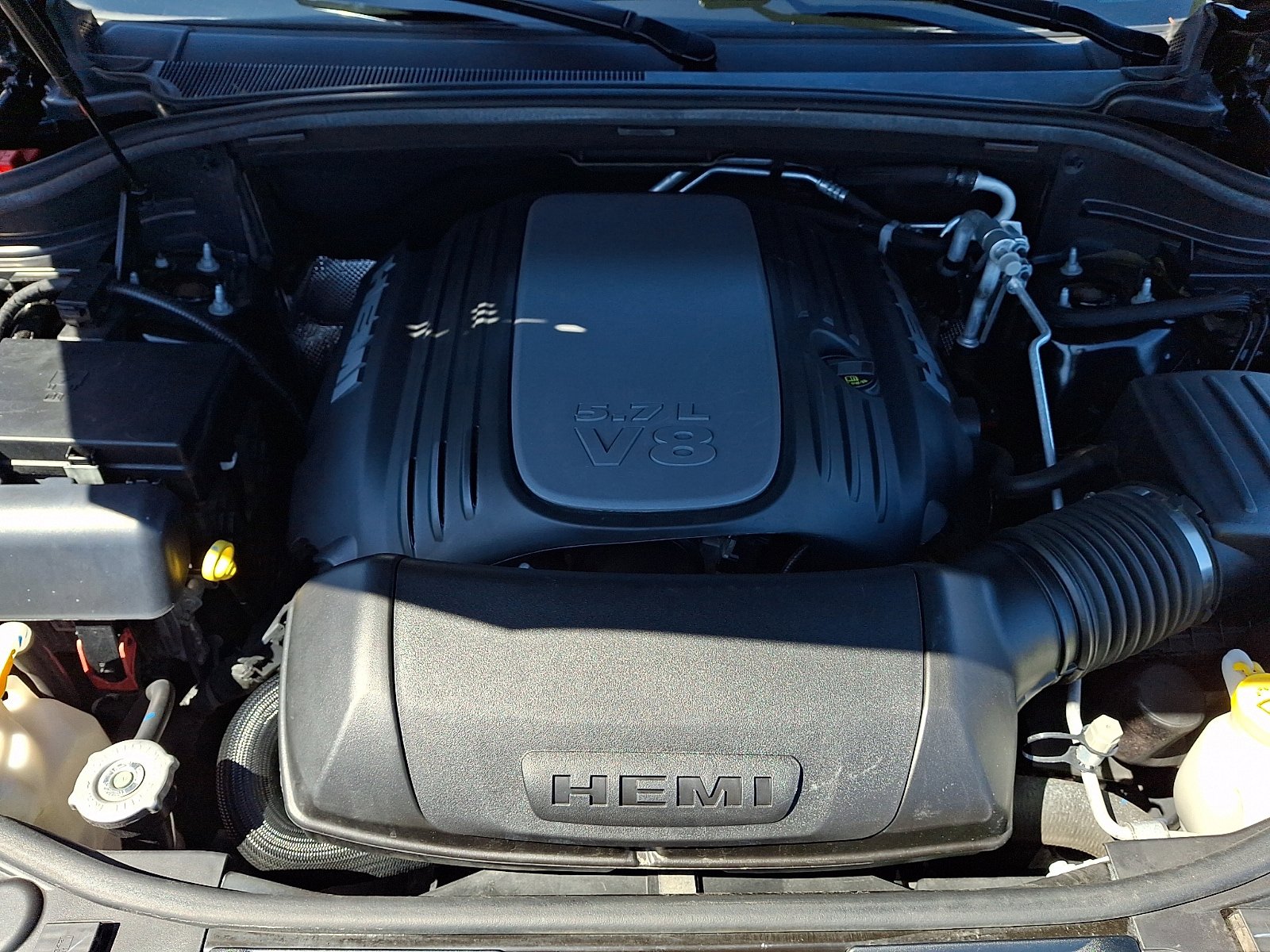 Used 2022 Dodge Durango R/T w/ Tow 'N Go Package AWD/4WD image 29