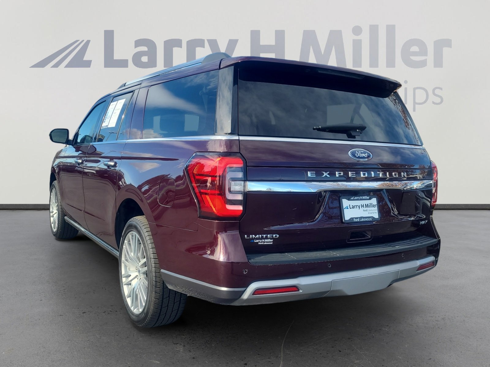 Certified 2024 Ford Expedition Max Limited w/ Excursion Package image 3