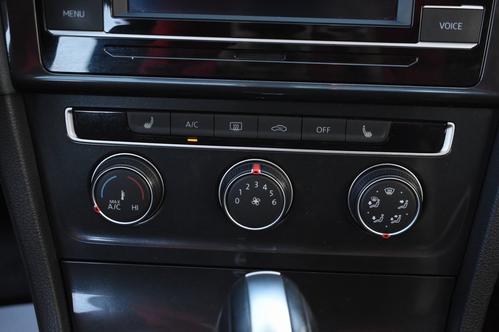 Used 2021 Volkswagen Golf 4-Door image 37