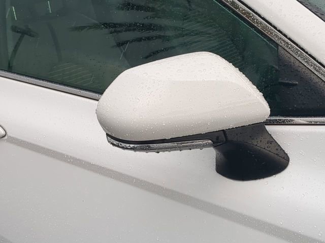 Used 2021 Toyota Camry SE w/ Convenience Package FWD image 12