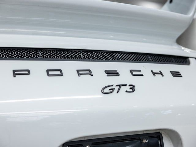 Used 2015 Porsche 911 GT3 w/ Carbon Interior Package RWD image 19
