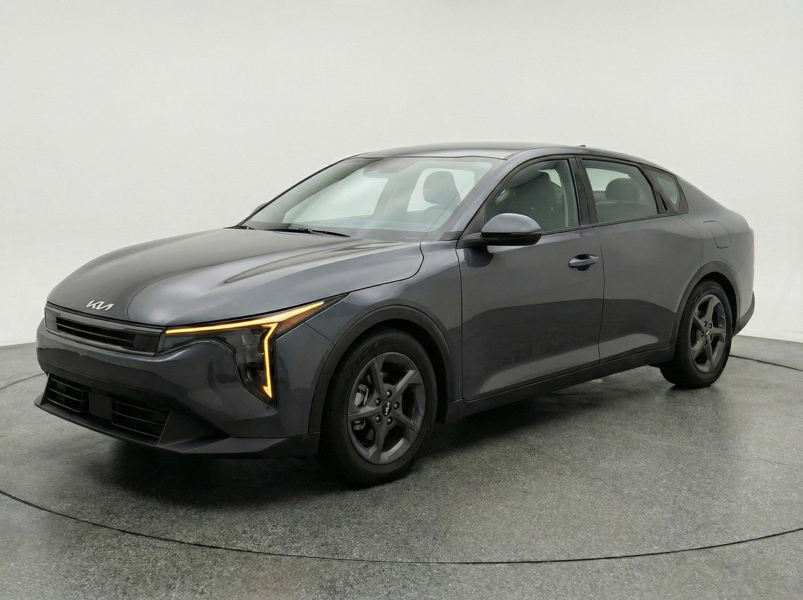 Used 2025 Kia K4 LXS image 3