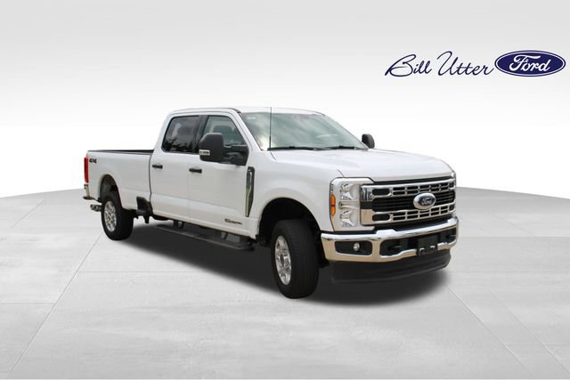 Used 2026 Ford F250 XLT AWD/4WD image 3