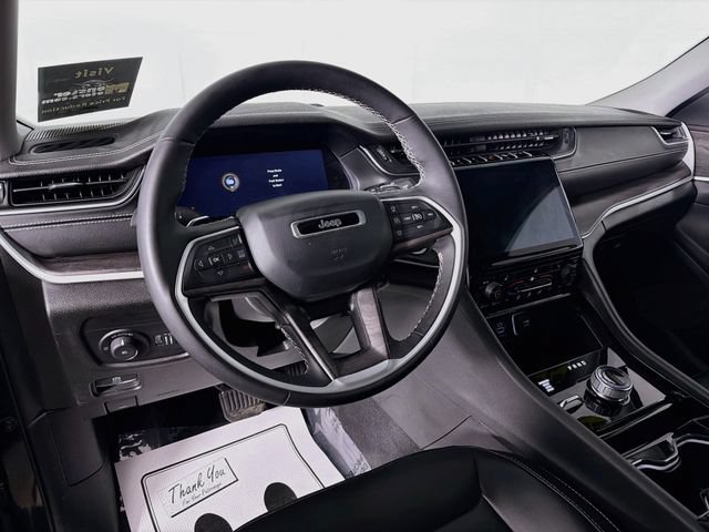 Used 2023 Jeep Grand Cherokee L Limited w/ Black Appearance Package AWD/4WD image 9