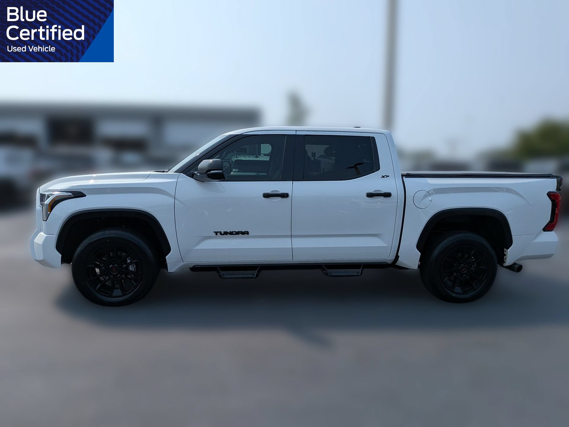Used 2023 Toyota Tundra SR5 w/ SR5 Convenience Package AWD/4WD image 8