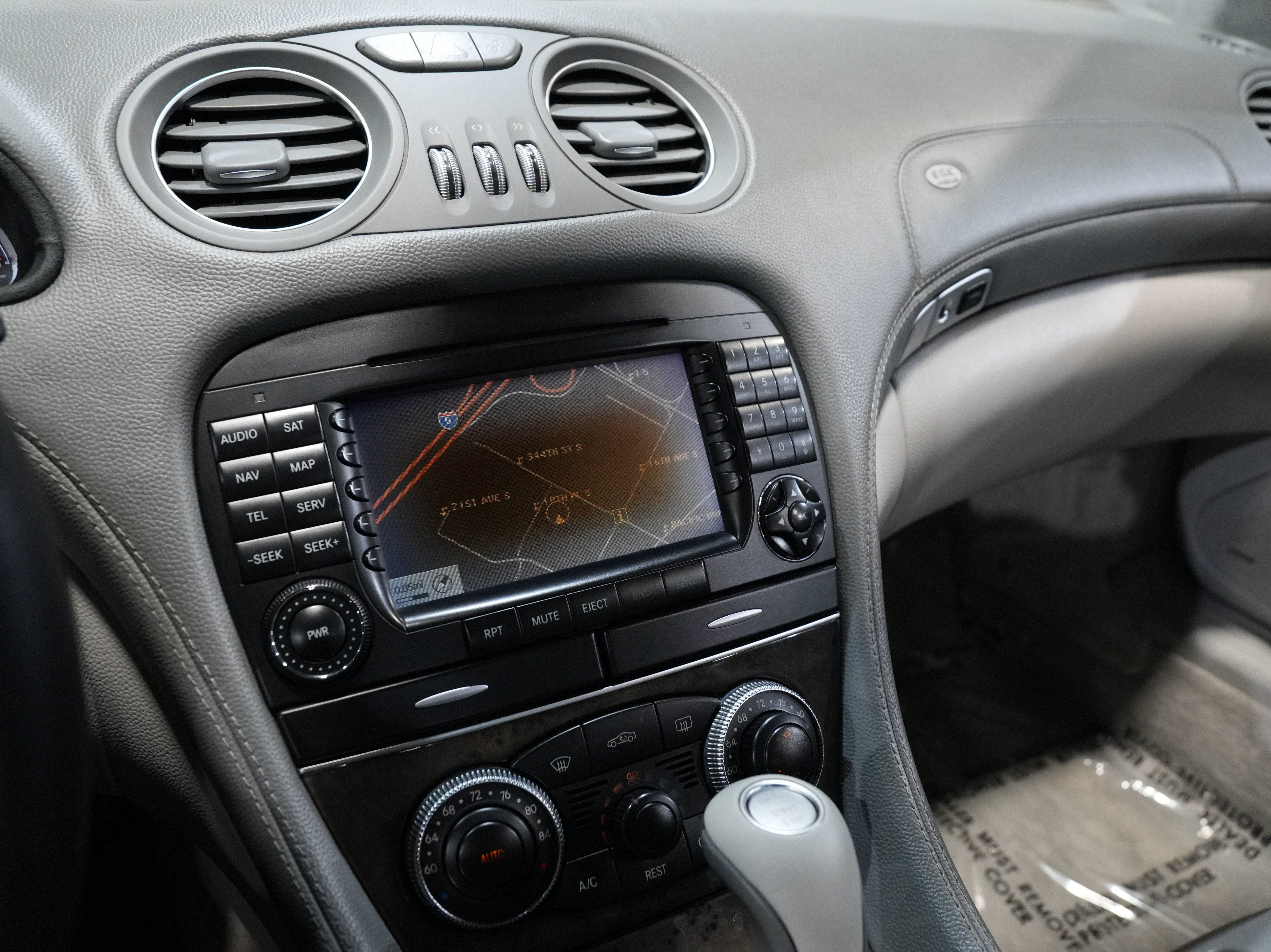 Used 2006 Mercedes-Benz SL 55 AMG image 43