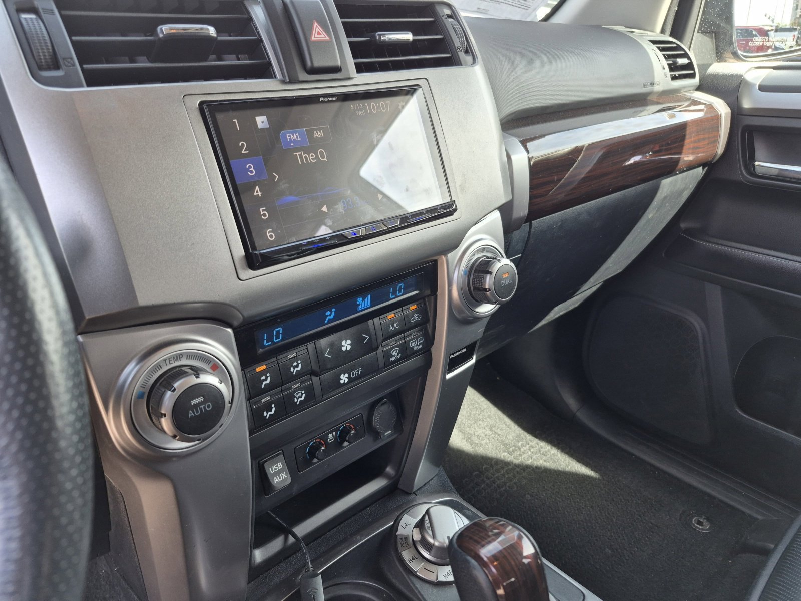 Used 2018 Toyota 4Runner Limited AWD/4WD image 11