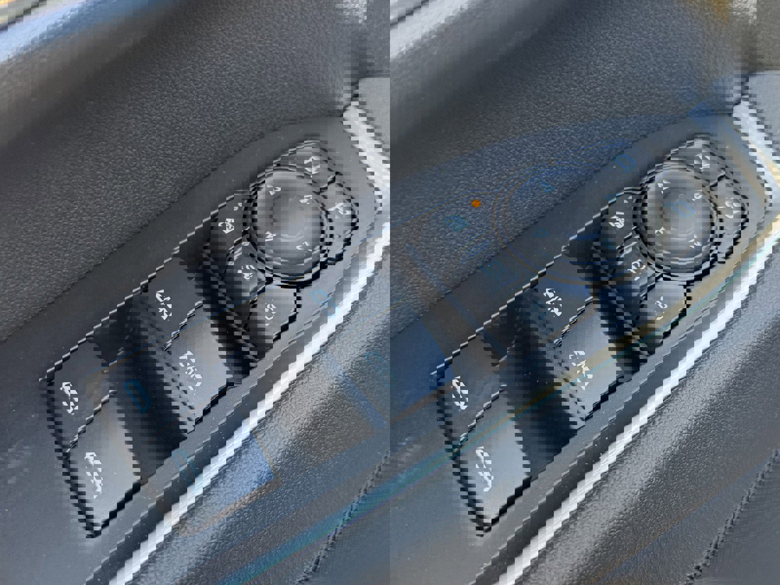 New 2026 Chevrolet Silverado 3500 LTZ w/ LTZ Convenience Package image 21