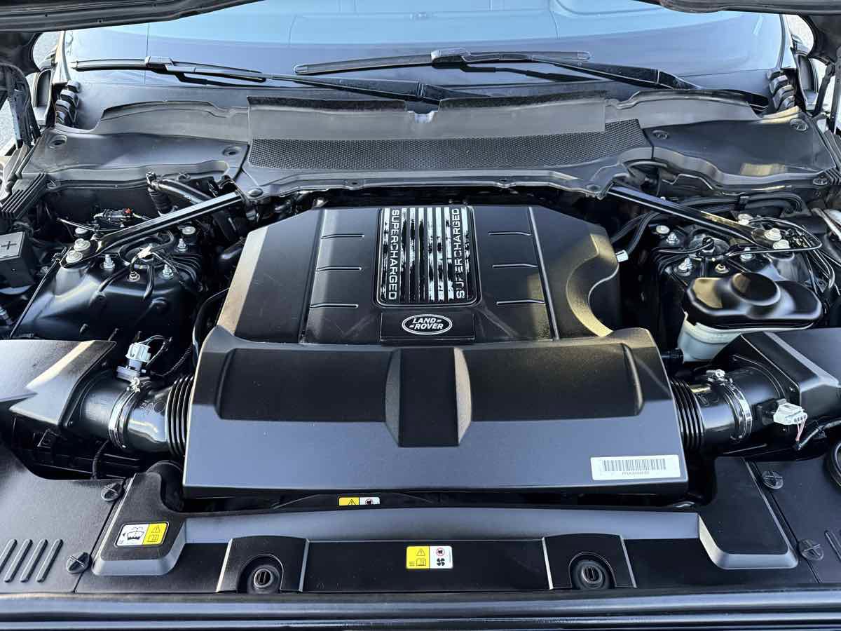 Used 2019 Land Rover Range Rover Long Wheelbase Supercharged image 40