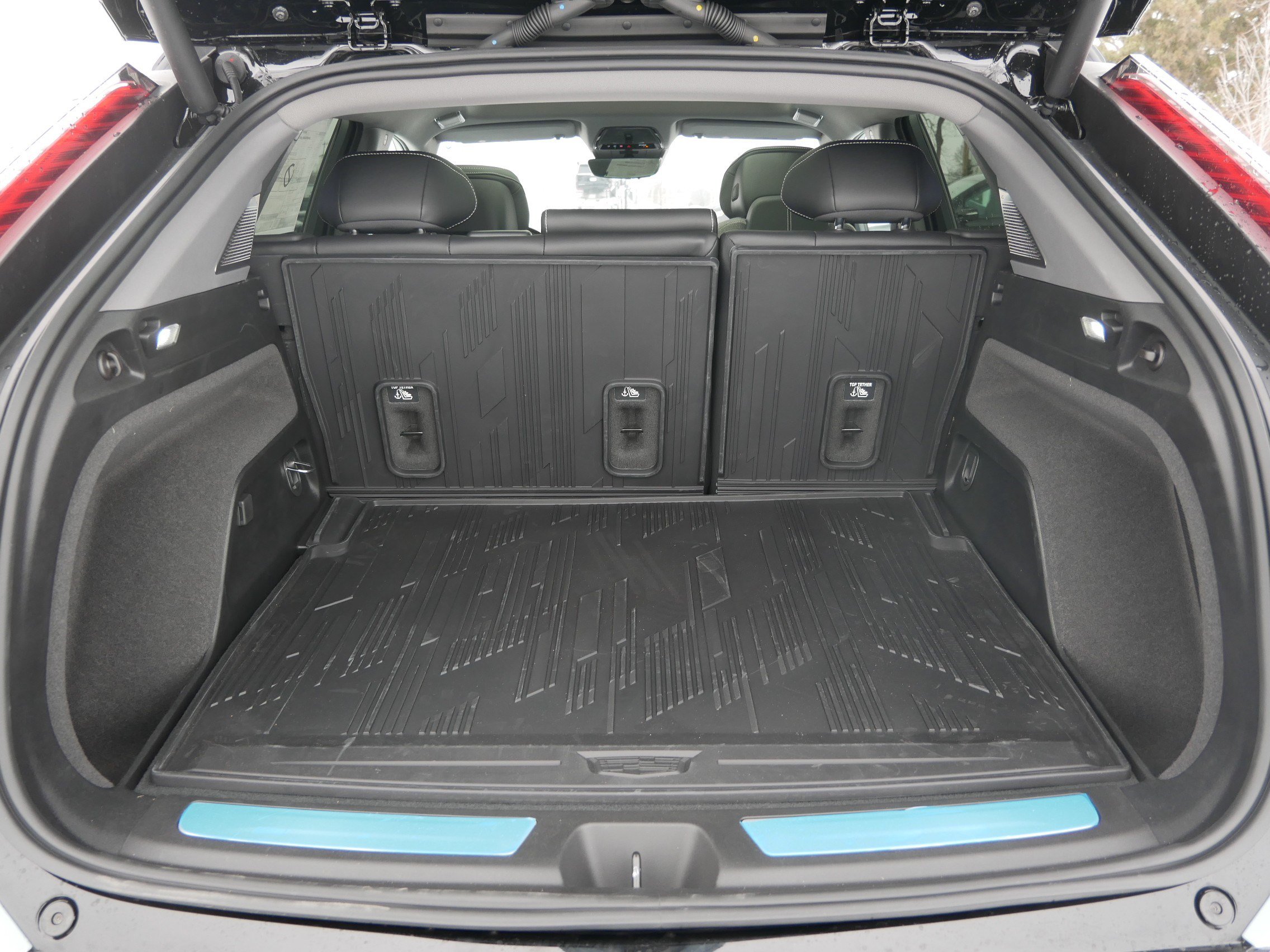 Used 2026 Cadillac Optiq Sport 1 w/ LPO, Floor Liner Package AWD/4WD image 16